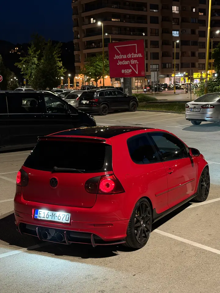 Volkswagen Golf 5 3.2 FSI — fotografija