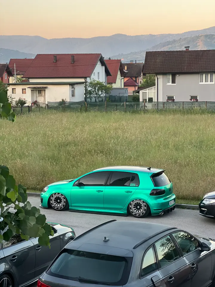 Volkswagen Golf 6 — fotografija
